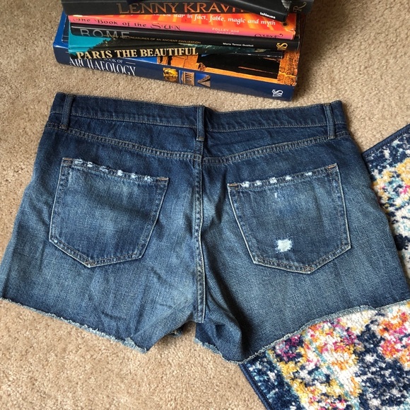 COPY - Gap women’s denim shorts - Picture 2 of 9